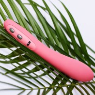 The Wand G-Spot Vibrator Pink