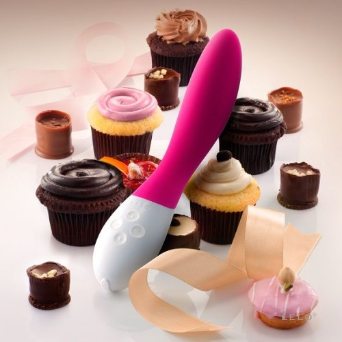 Mona 2 Fuchsia Vibrator