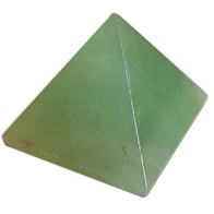 Fluorite Pyramid 25-30mm