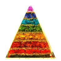 Pirámide Orgone de 7 Chakras de 3 3/4\" para Equilibrio Energético