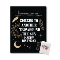 Tarjeta de Felicitación Cheers to Another Trip Around the World con Cerillo