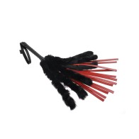 Flogger de Piel Sintética Saffron para Juegos Sensoriales